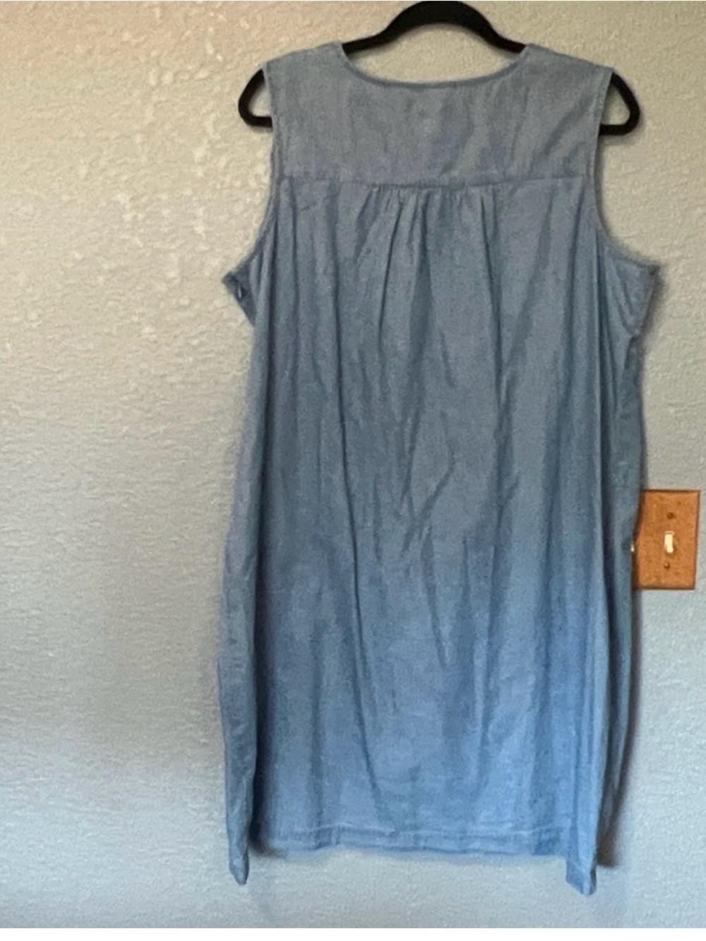 Old Navy Embroidered Boho 100% cotton Chambray Denim Mini Dress sz XL - Picture 2 of 3